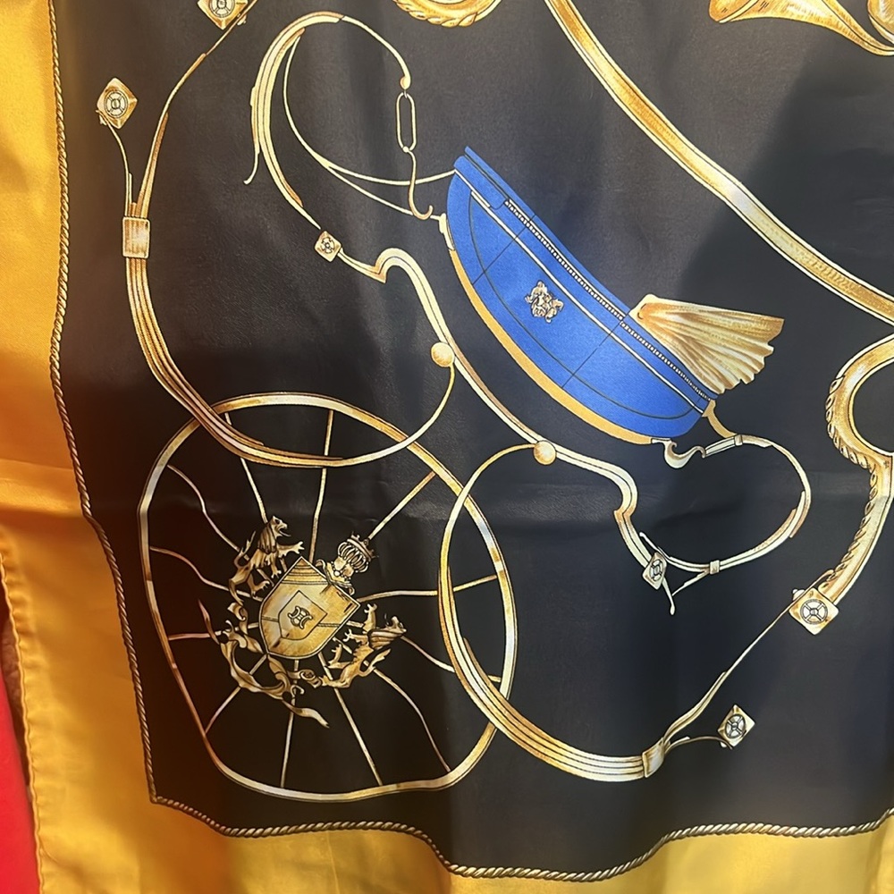 Authentic Celine Vintage 100% Silk Scarf – Equestrian Carriage Print - Picture 4 of 5